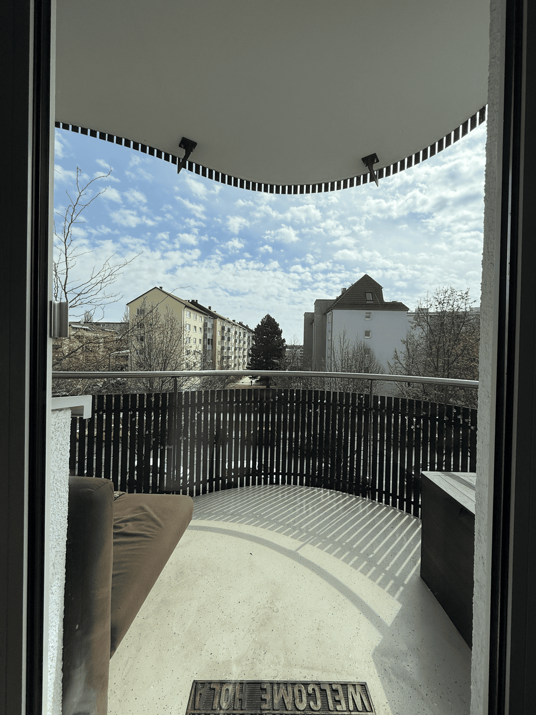 Moderne 1-Zimmer-Wohnung mit guter Verkehrsanbindung – München – Vorschaubild 2