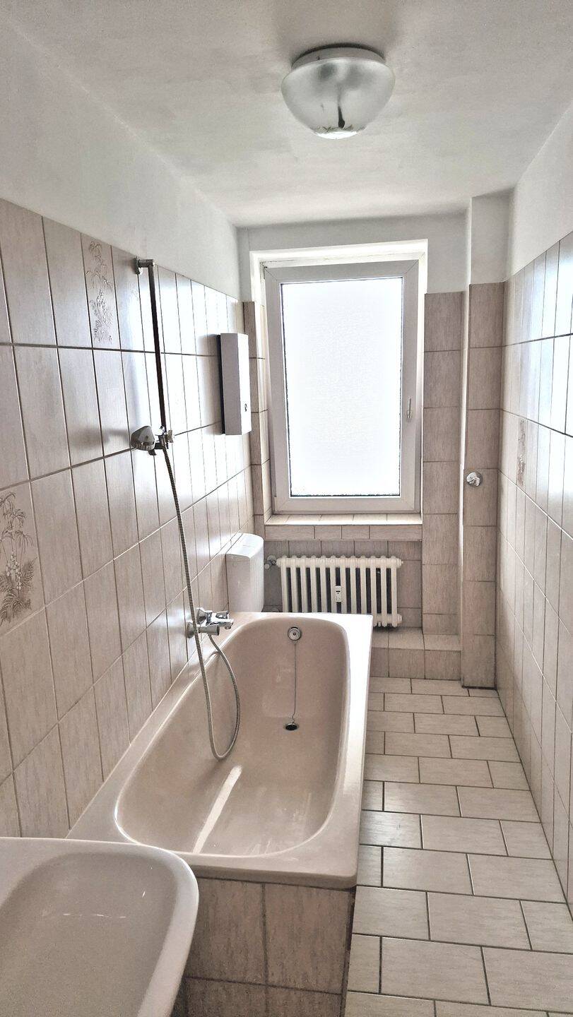 2-Zi-Etagenwohnung mit großer, überdachter Terrasse (ca. 20 m²) in Düsseldorf Pempelfort – Düsseldorf – Vorschaubild 8