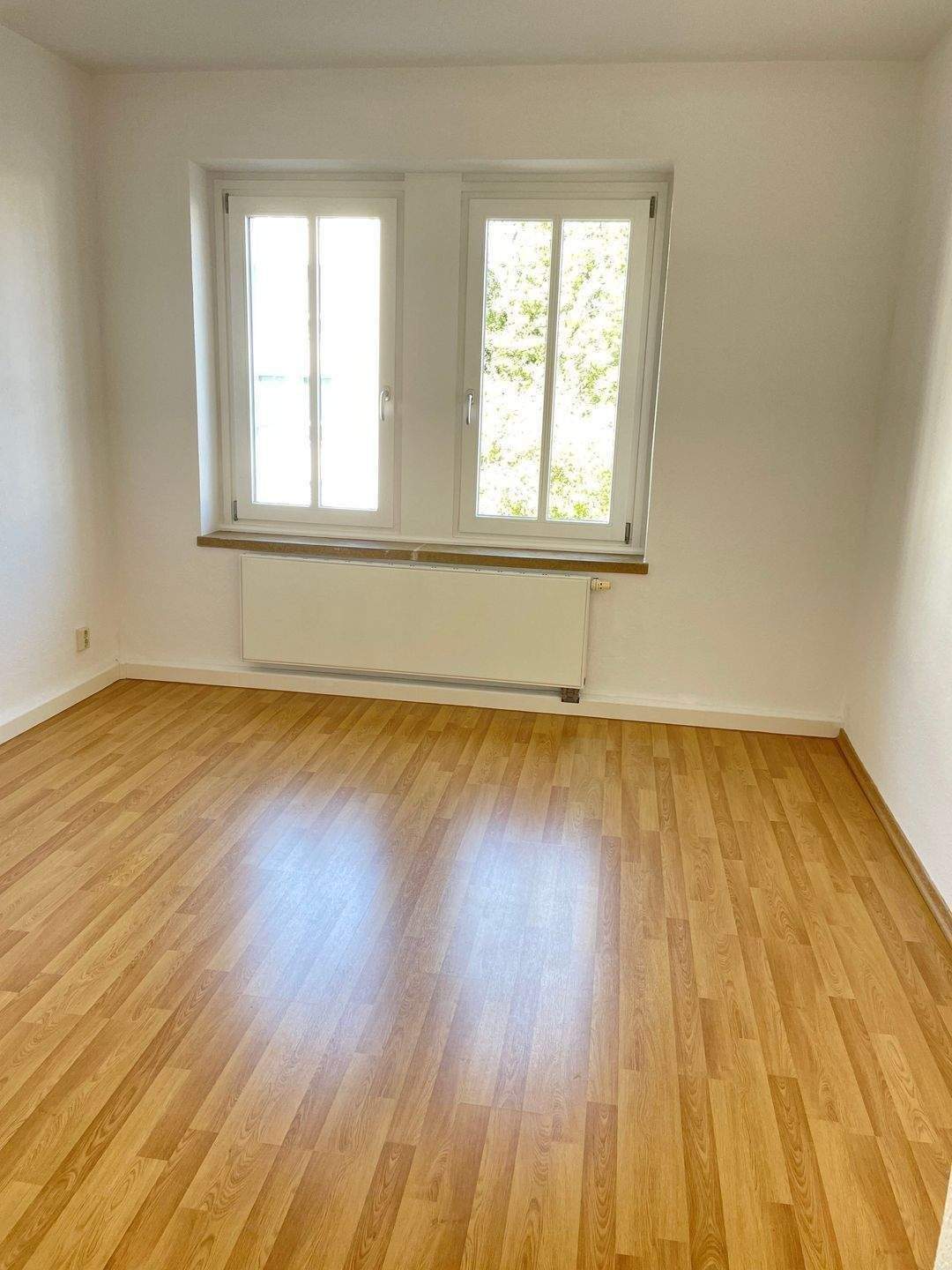 +++ ATTRAKTIVE WOHNUNG MIT BALKON AUF EINER RUHIGEN NEBENSTRASSE +++ – Chemnitz – Vorschaubild 4