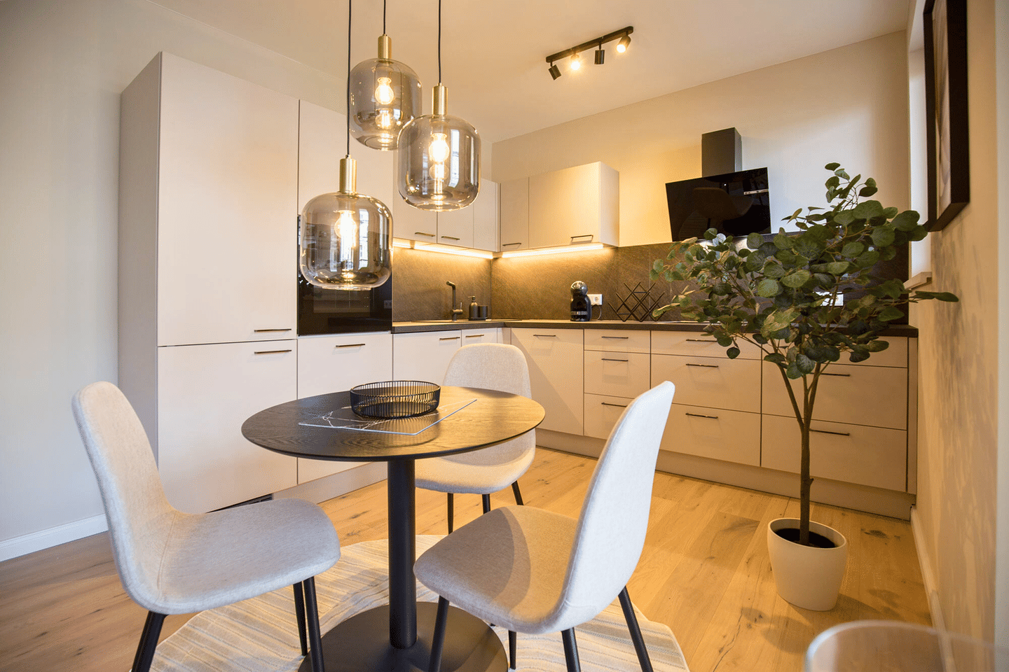 Klein, fein, mein: Apartment mit Balkon in Moabit - einziehen oder selbst gestalten – Berlin – Vorschaubild 7