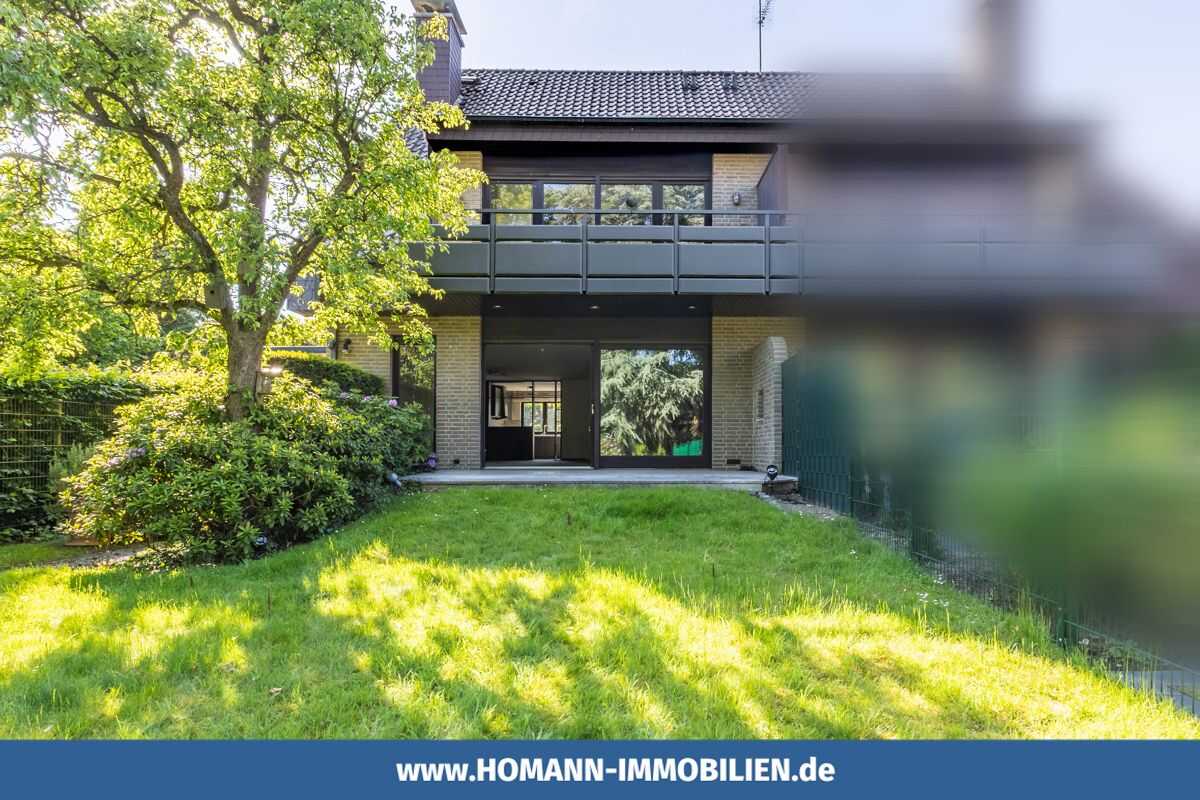 Architekten-Doppelhaushälfte am Kapuziner-Kloster: Wohnen und Arbeiten auf 250 m² Fläche!
