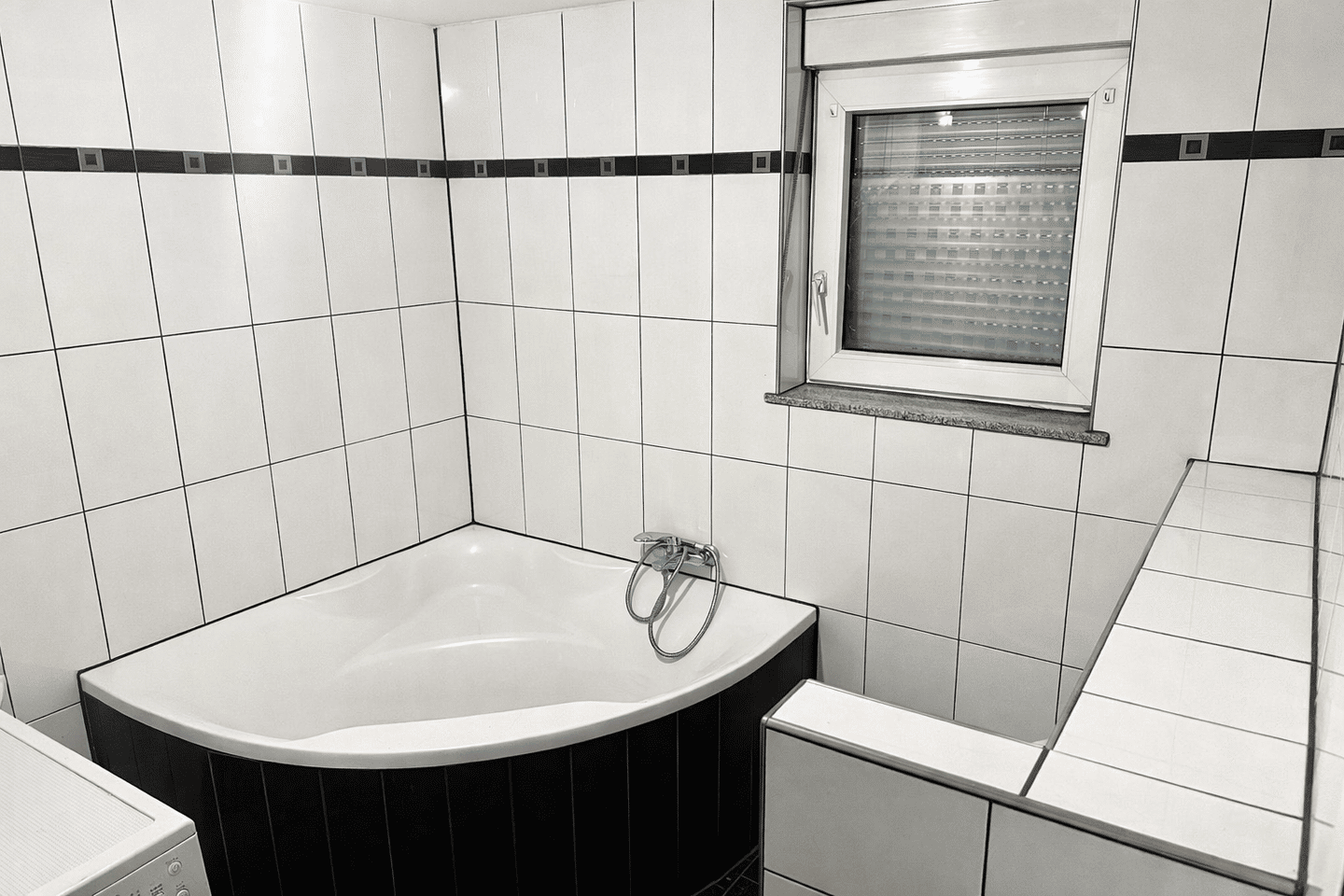Haus mit viel Ausbaupotenzial | Schmidt&Co. Immobilien – Frankfurt am Main – Vorschaubild 3