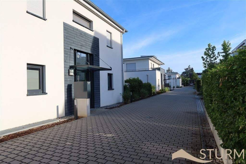 Attraktive 2-Zimmer-Wohnung mit Garten, Einbauküche und TG-Stellplatz - super Lage! – Würzburg – Vorschaubild 4