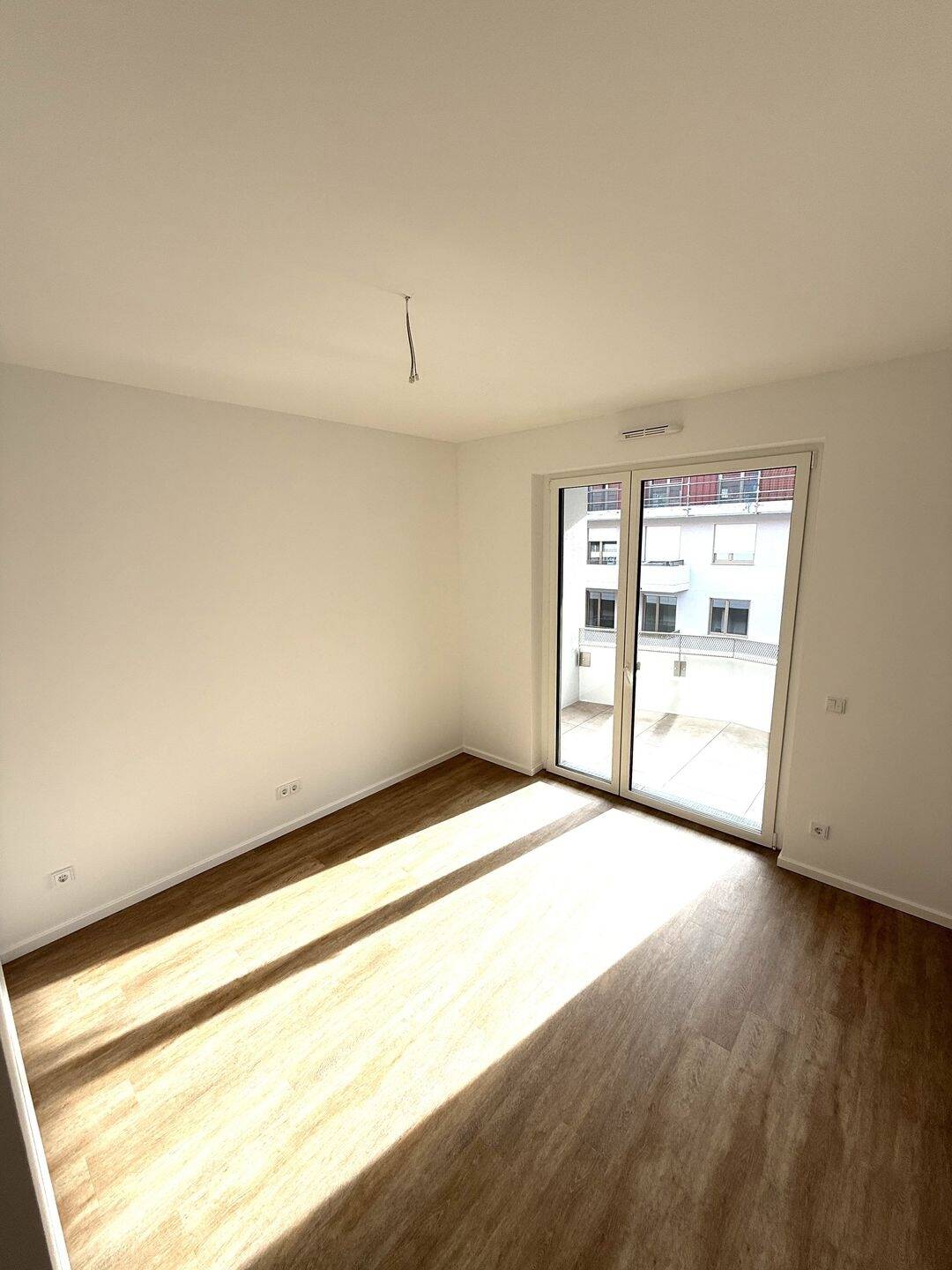 Exklusive Neubau-Eigentumswohnung in List / Vahrenwald - behindertengerechte 4 Zimmer Whg mit Loggia – Hannover – Vorschaubild 6