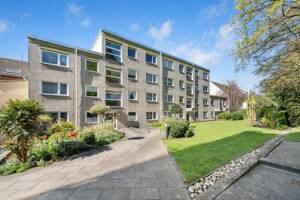 Sofort bezugsfrei: Helle 3-Zimmer-Wohnung mit Balkon, ca. 86 m² Wohnfläche und Duplex-Stellplatz – 40629 Düsseldorf – Vorschaubild 1