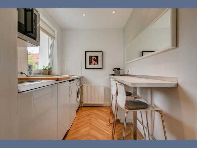Möbliert: Helle Wohnung mit Südloggia – München – Vorschaubild 5