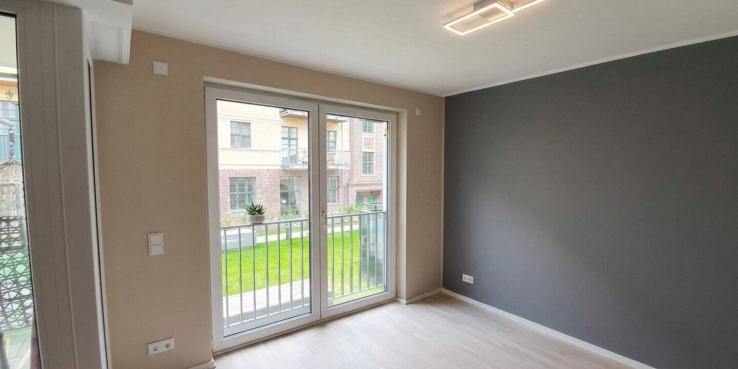 Modernes Wohnjuwel im "Carree Alte Post" - Smart Home, Südbalkon & PROVISIONSFREI nahe Alex! – Berlin – Vorschaubild 3