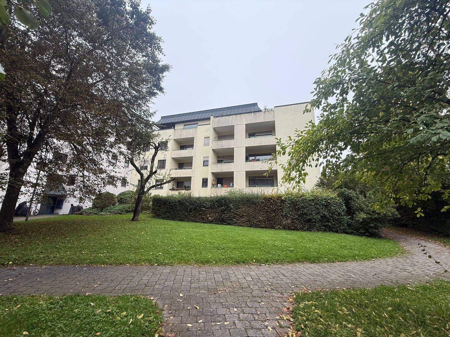 2-Zimmer Wohnung mit Dachterrasse in Ulm – Ulm – Vorschaubild 2