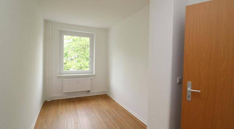 Schöne Kaßbergwohnung mit Balkon an der Küche – Chemnitz – Vorschaubild 9