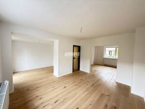 antaris Immobilien GmbH ** Familienglück auf vier Ebenen - hochwertig saniert in 2025 ** – 99092 Erfurt – Vorschaubild 7