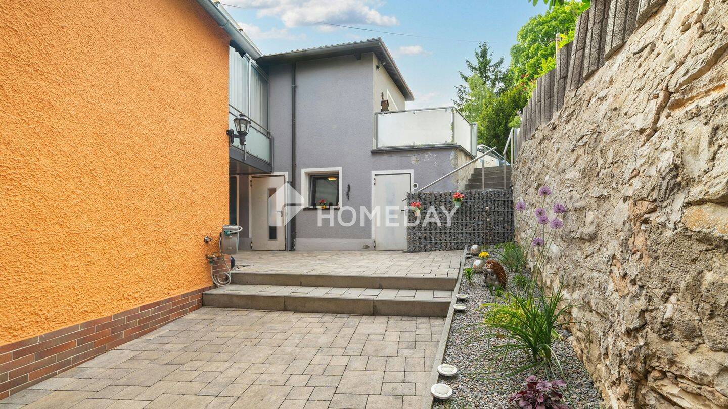 Behagliches Wohnen in Schmidmühlen: Gepflegtes EFH mit Wintergarten, Garage und Nebengebäude – Schmidmühlen – Vorschaubild 4