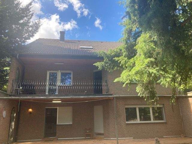 Solide Liegenschaft mit Einliegerwohnung großem Garten, Terrasse, Balkon und Doppelgarage in gesuchter Lage von Jülich ! – Jülich – Vorschaubild 5