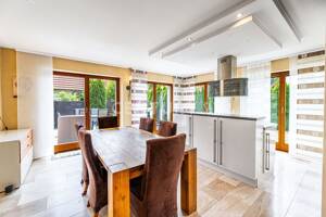 Modernes Familienhaus mit offenem Wohnbereich und Garten – 90768 Fürth – Vorschaubild 8