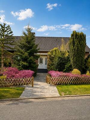 RESERVIERT: Ein Zuhause zum Wohlfühlen - mit viel Platz und traumhaftem Garten