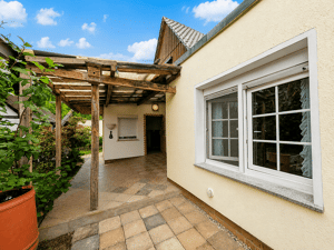 Wunderschöner Garten - Garage - Brunnen - Veranda - Terrasse - ruhige Lage - Nebengelasse – 4435 Schkeuditz – Vorschaubild 3