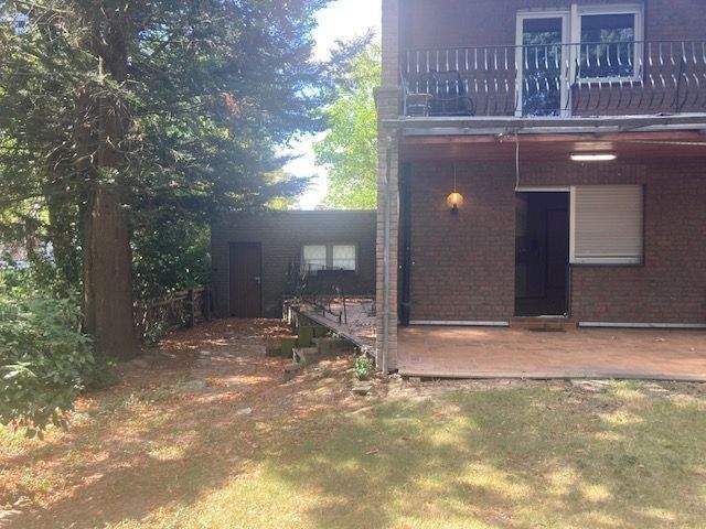 Solide Liegenschaft mit Einliegerwohnung großem Garten, Terrasse, Balkon und Doppelgarage in gesuchter Lage von Jülich ! – Jülich – Vorschaubild 4