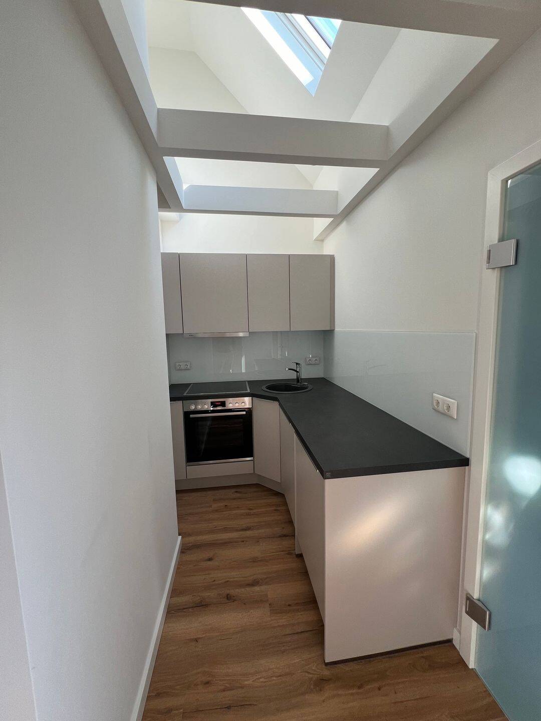Möblierte, 2026 sanierte 2 Zimmer-Wohnung in Hamburg, Eilbek mit Einbauküche – Hamburg – Vorschaubild 6