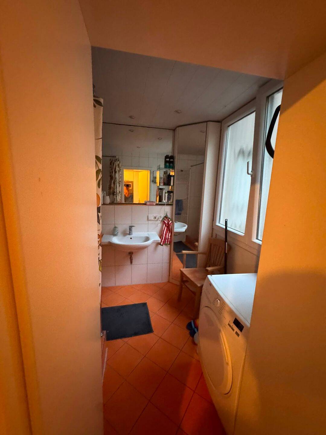 Helles 12m2 Zimmer in zentraler 4er-WG. ab 01.08 – Karlsruhe – Vorschaubild 4