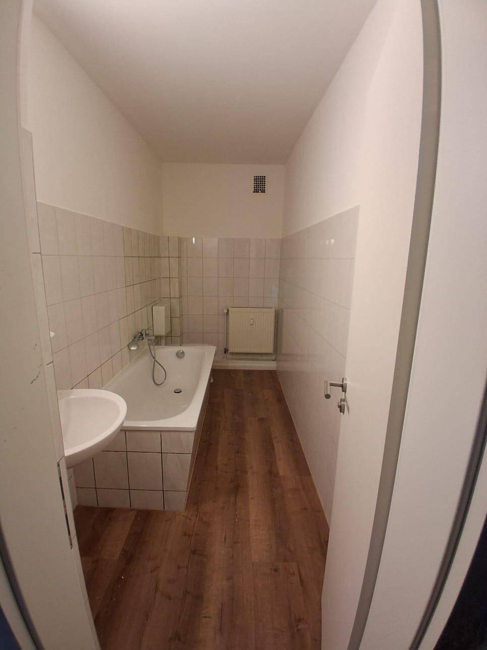 Schöne, frisch renovierte 2-Zimmer-Wohnung im Dortmunder Norden ab sofort zu vermieten. – Dortmund – Vorschaubild 2