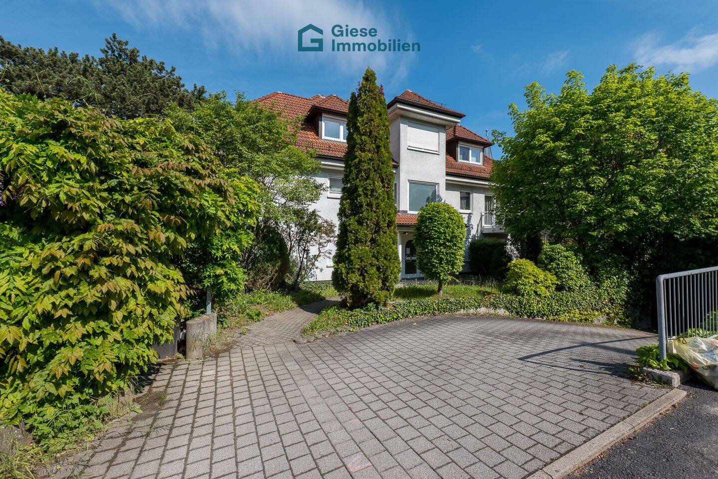 2,5-Zi-Whg - mit Wintergarten, Terrasse & Gartenanteil – Stuttgart – Vorschaubild 2