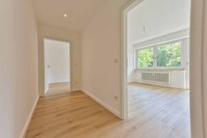 *Erstbezug nach Sanierung* exklusive 2-Zimmerwohnung mit Balkon - provisionsfrei! – 81243 München – Vorschaubild 4