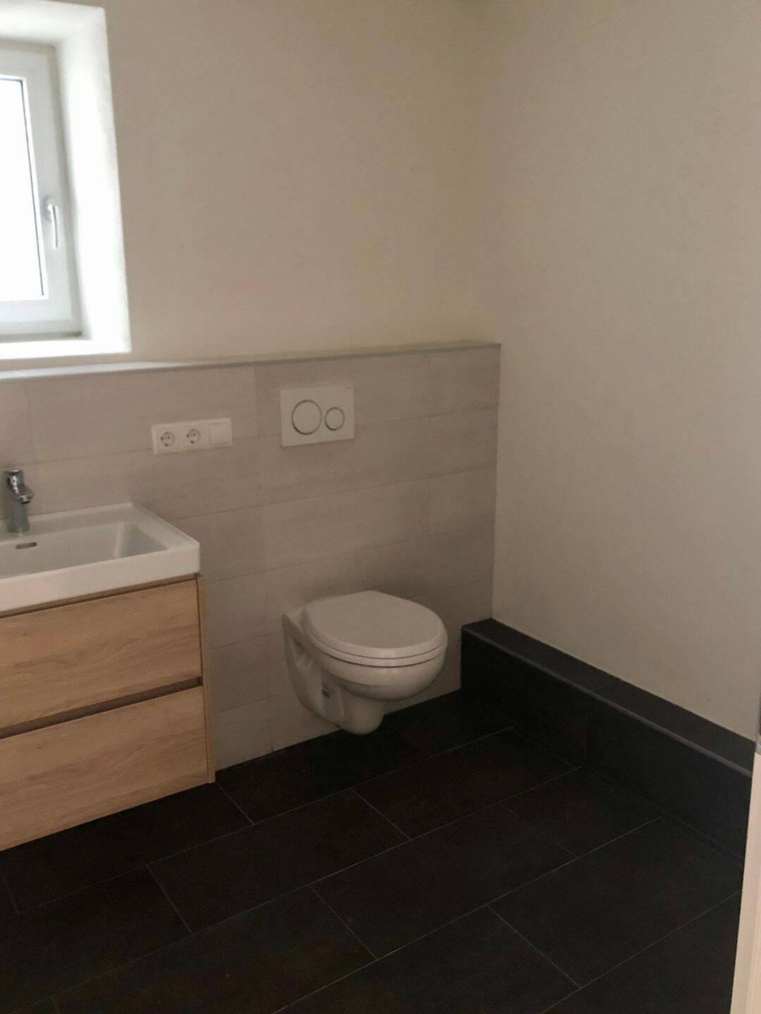 Hochwertige Einliegerwohnung mit schöner Terrasse in ruhiger Lage – Würzburg – Vorschaubild 7