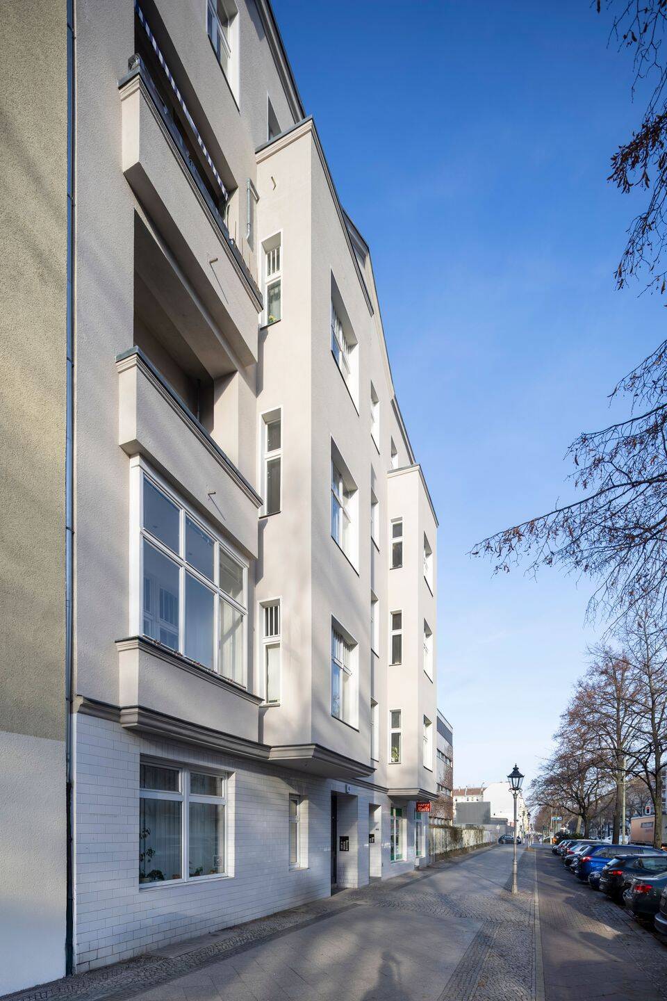 Stilvoll wohnen in Charlottenburg: 4-Zimmer-Altbauwohnung als Kapitalanlage nahe dem Lietzenseepark! – Berlin – Vorschaubild 4