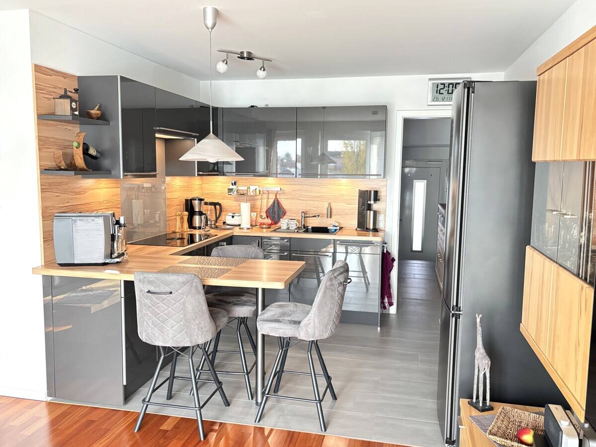 Hastedt: Neuwertige 2-Zimmer Eigentumswohnung mit Balkon, Fahrstuhl und Carport – Bremen – Vorschaubild 7