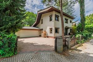 The Perfect Multigenerational Living Arrangement with 2 Single-Family Homes, a Pool, and a Sauna – 14089 Berlin – Vorschaubild 3
