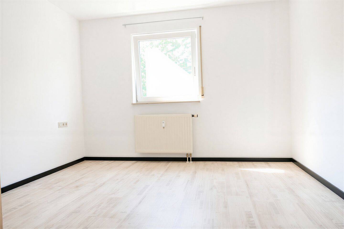 "... Vom Mieter zum Eigentümer ..." Pforzheim - Sofort bezugsfreie 2 Zimmer-Eigentumswohnung – Pforzheim – Vorschaubild 8