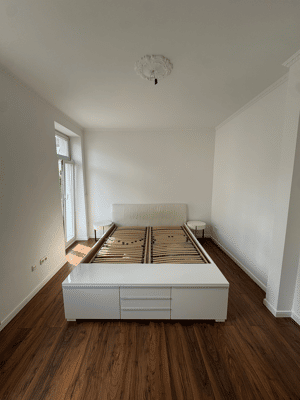 Charmante 3-Zimmer-Altbauwohnung direkt an der Isar – Baudenkmal, kernsaniert, von privat – 81371 München – Vorschaubild 2