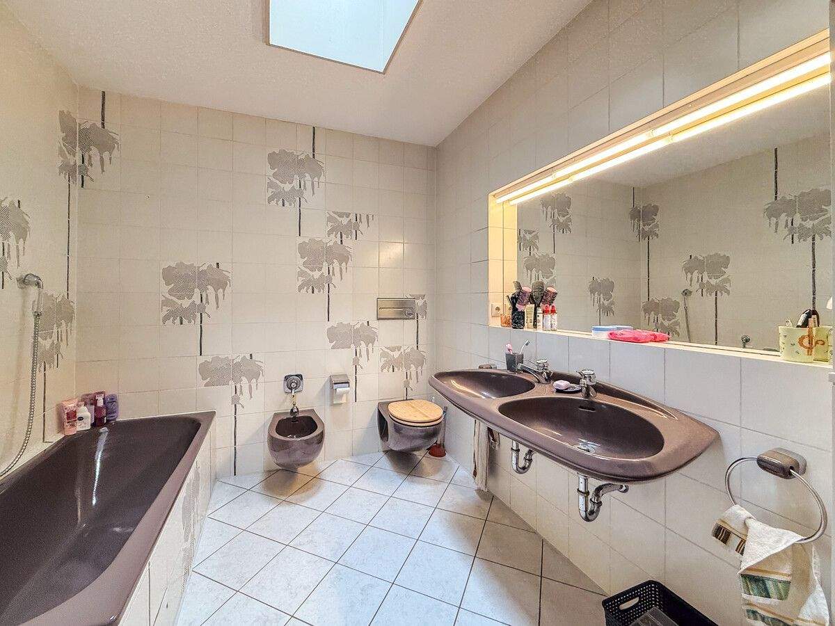 Bremerhaven - Lehe // Großzügiges Wohnhaus mit Indoor-Pool und Einliegerwohnung – Bremerhaven – Vorschaubild 6
