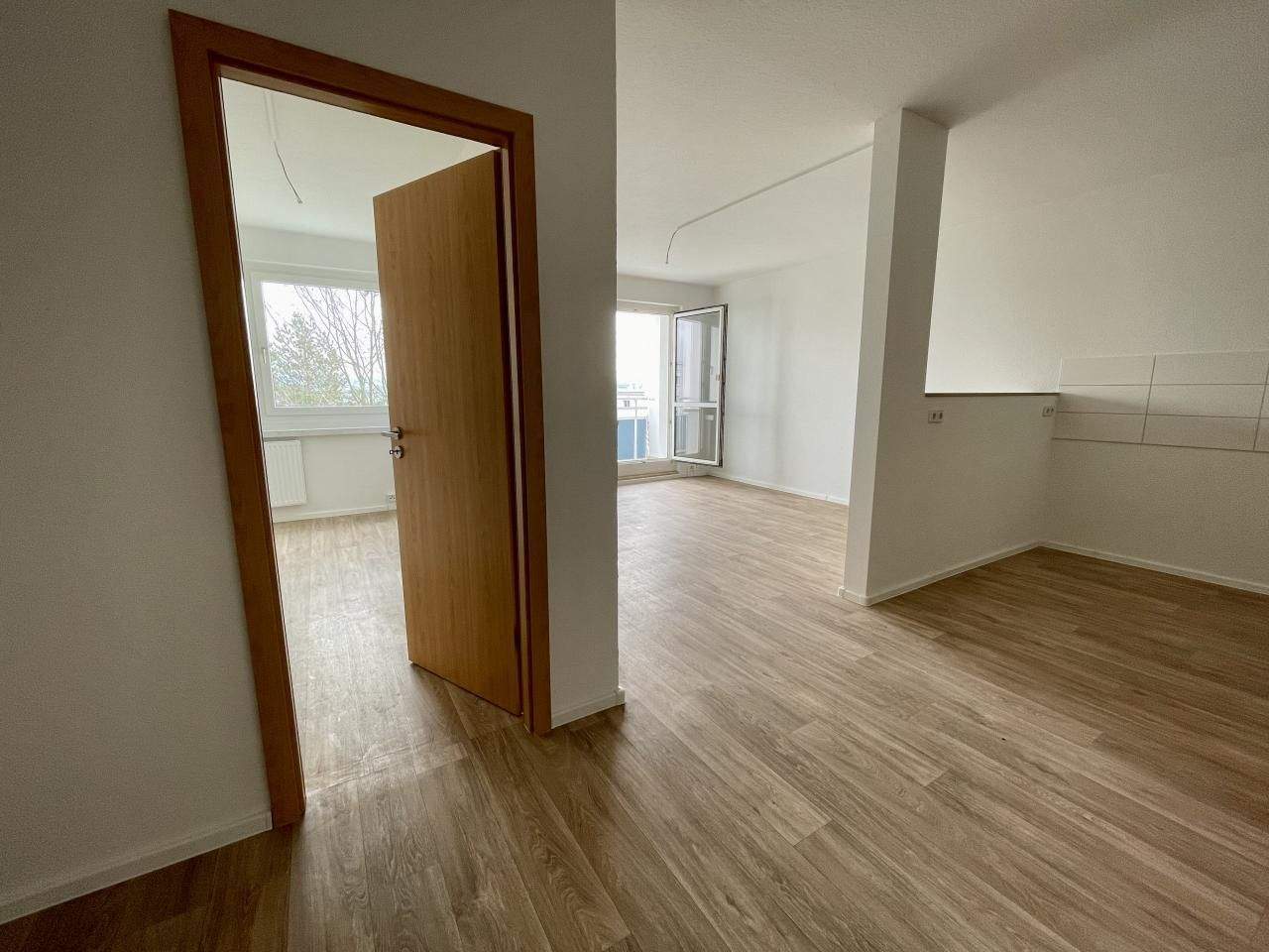 Attraktive 4-Raumwohnung im grünen Stadtteil Helbersdorf – Chemnitz – Vorschaubild 3
