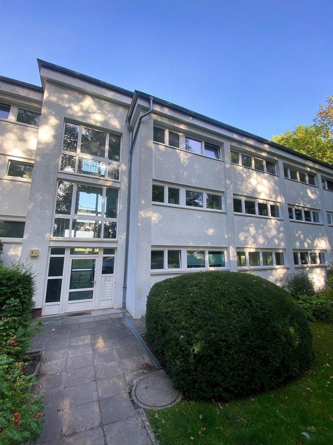 Erdgeschosswohnung - Nähe Stadtpark / Altstadtinsel – Lübeck – Bild 1 von 5