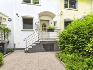 Charmantes Reihenmittelhaus mit Wintergarten & Kaminofen in beliebter Wohnlage – 28327 Bremen – Vorschaubild 2