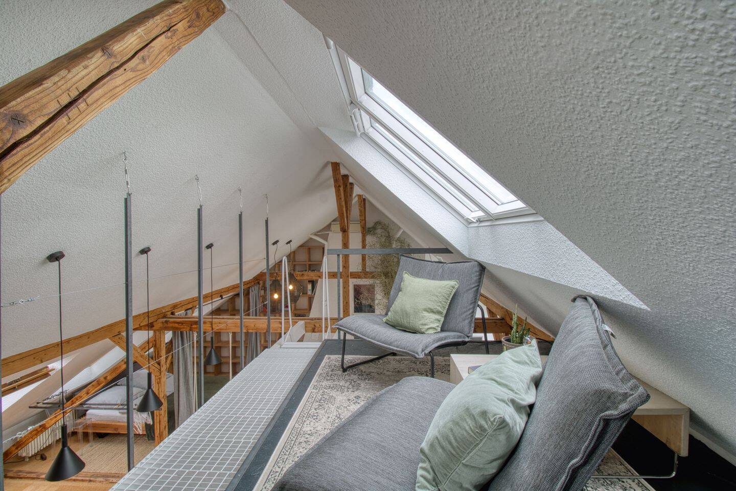 STILVOLLES, MÖBLIERTES LOFT MIT GALERIE - WOHNEN AUF ZEIT – Bochum – Vorschaubild 7