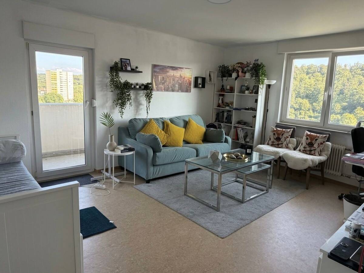 geräumige 2-Zimmer-Wohnung mit Balkon und Einbauküche in Stuttgart Giebel – 70499 Stuttgart – Bild 1 von 9
