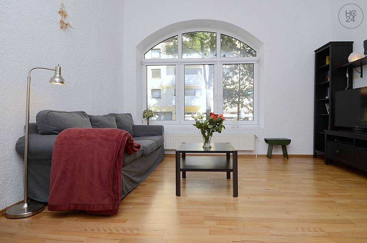 Schöne möblierte 3-Zimmer Wohnung mit Balkon und Internet in Wiesbaden West – 65195 Wiesbaden – Bild 1 von 9