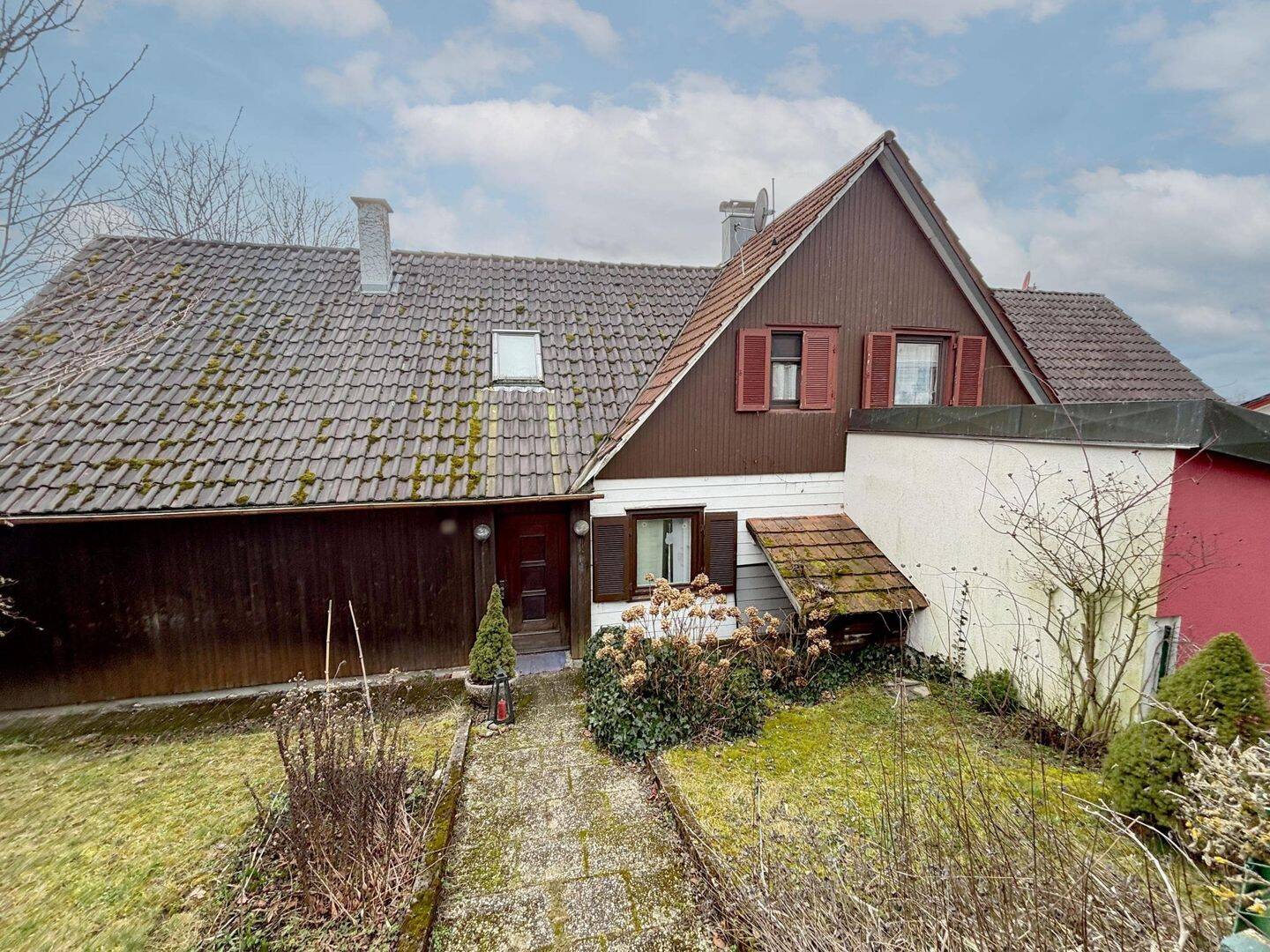 Besonderes Haus sucht naturliebende Familie! – Pforzheim – Vorschaubild 2