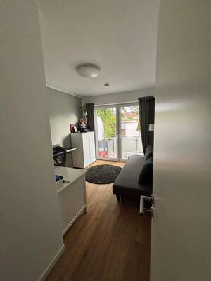 Moderne 3-Zimmer-Wohnung mit Balkon und hochwertiger Ausstattung und Carport-Stellplatz – 22457 Hamburg – Vorschaubild 9