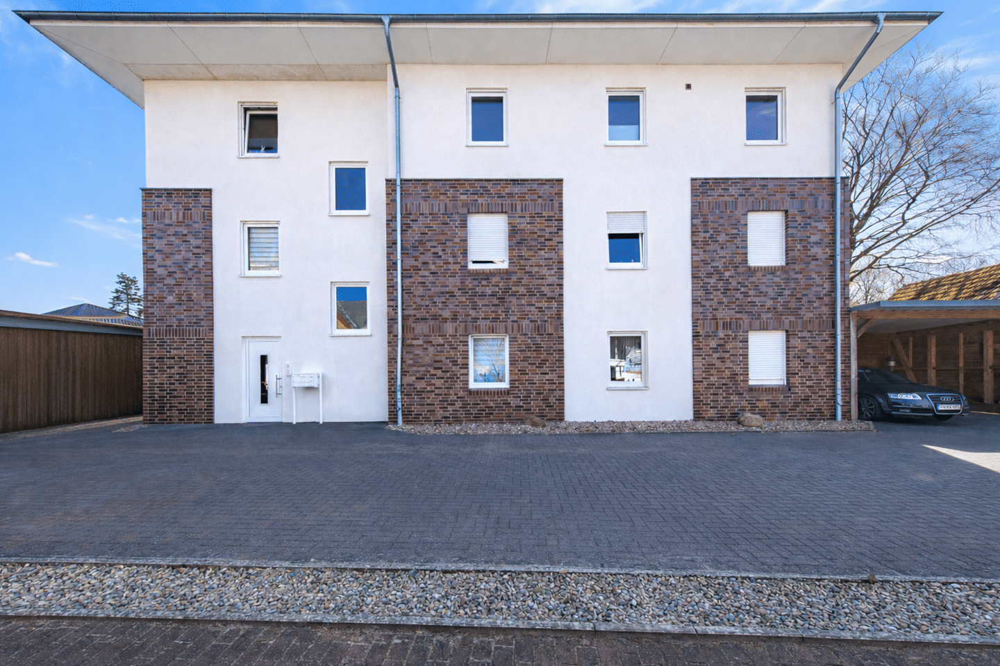 Voll vermietetes Mehrfamilienhaus in moderner Bauweise – Westerrönfeld – Vorschaubild 2