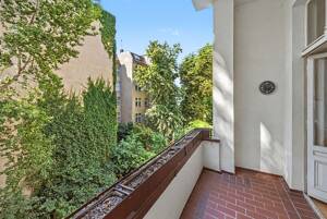 Denkmalschutz: 4-Zimmer-Altbauwohnung mit Loggia und Aufzug in ruhiger Gartenhauslage in Berlin – 10707 Berlin – Vorschaubild 9