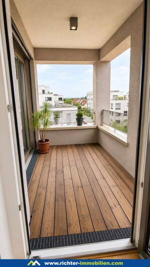 Schicke Zweizimmer-Wohnung mit Loggia