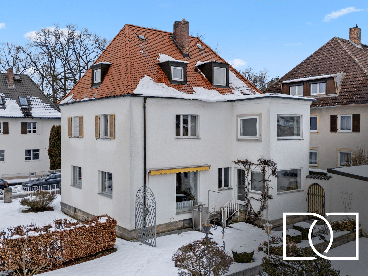 1205m² am Grünen Hügel! Stilvolle Stadtvilla mit traumhaftem Grundstück und guter Substanz – Bayreuth – Bild 1 von 9