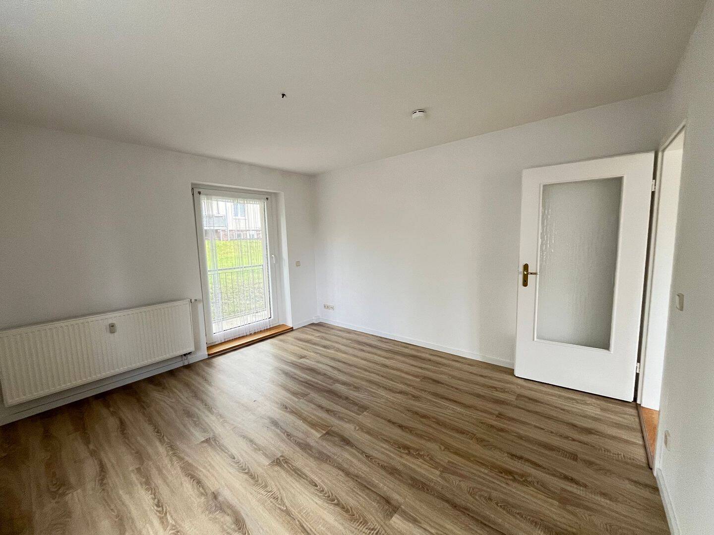 Charmante 2-Zimmer-Wohnung mit Balkon + EBK in Chemnitz Hilbersdorf – Chemnitz – Vorschaubild 3