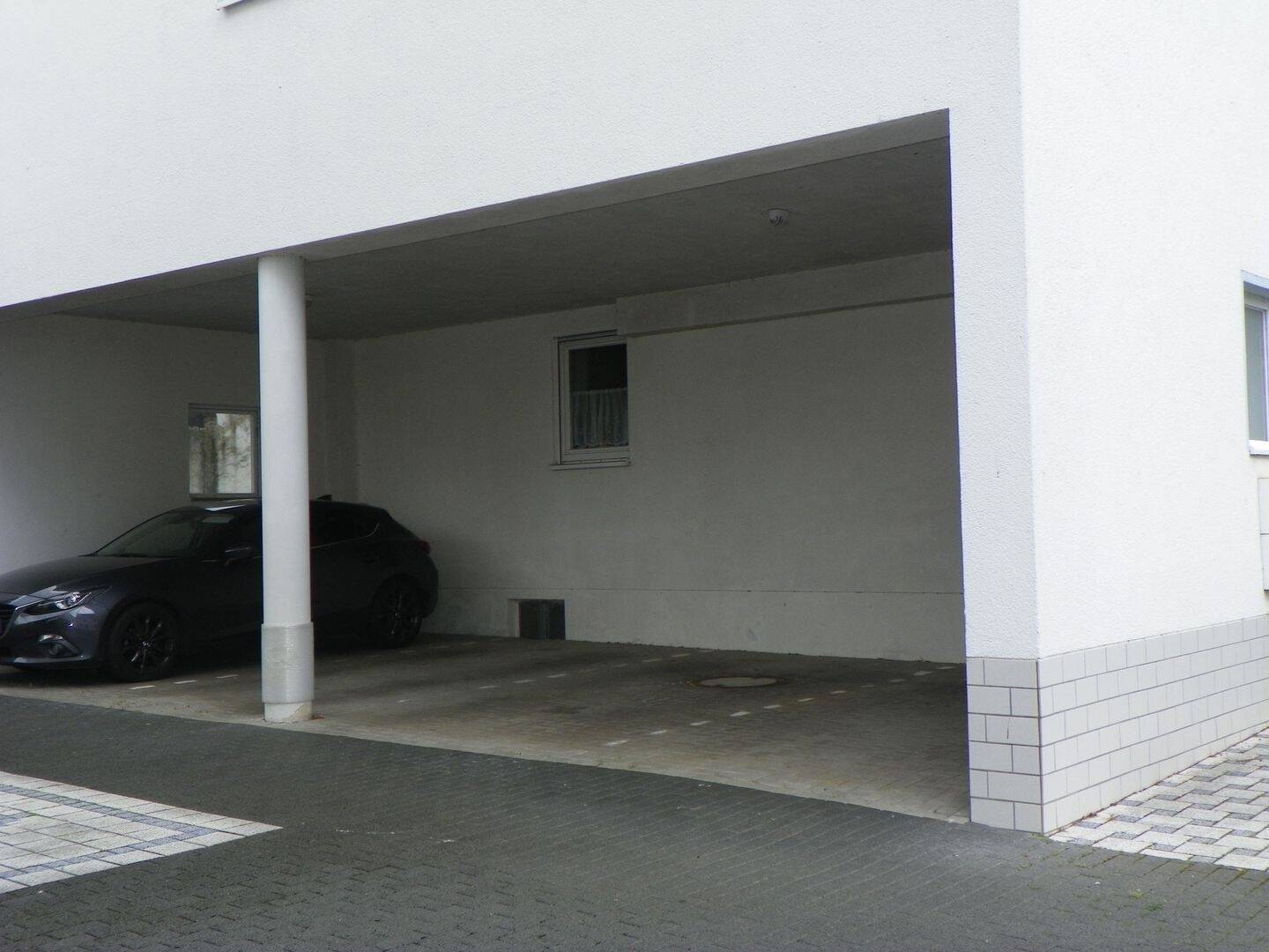 BAD VILBEL-GRONAU 2 MFH, insg. 8 gr. Wohnungen + 12 Kfz-Stellpl. in sehr gutem Zustand, Balkone, Parkett, zeitgem. Bäder, Investment mit Potential! – Bad Vilbel – Vorschaubild 7