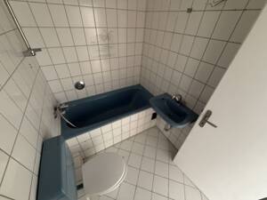 Mehr Schalke geht nicht! Frisch renovierte 2-Zimmer-Wohnung ab sofort in Schalke, ca. 58 m² – 45881 Gelsenkirchen – Vorschaubild 9