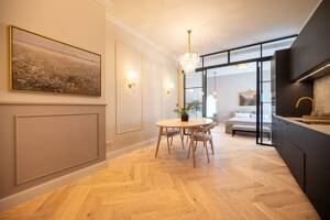 ? Designer-Wohnung nahe Schloss Charlottenburg! - Frisch sanierte 3,5-Zi-Whg inkl. Mobiliar & Küche – 14059 Berlin – Vorschaubild 2