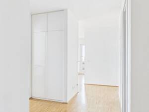 Lichtdurchflutete Dachterrassenwohnung mit unverbaubarem Skyline-Fernblick – 81829 München – Vorschaubild 7