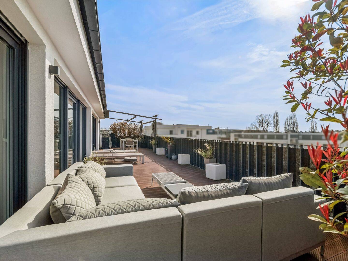 Wiesbaden-Südost: Modernes Penthouse mit großer Terrasse und beeindruckender Aussicht auf Wiesbaden – Wiesbaden – Vorschaubild 3